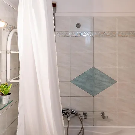 Laurel Heights Appartement *