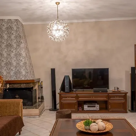 Апартаменты Laurel Heights Ханья