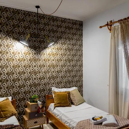 Laurel Heights Апартаменты *