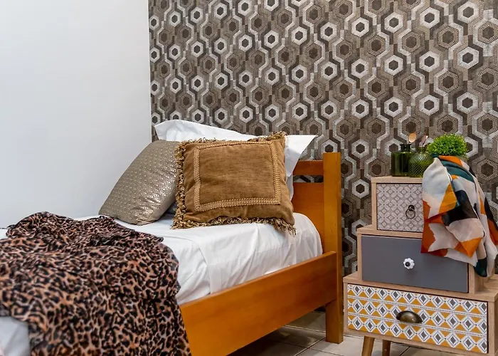 Laurel Heights Hriszí Aktí Haniá