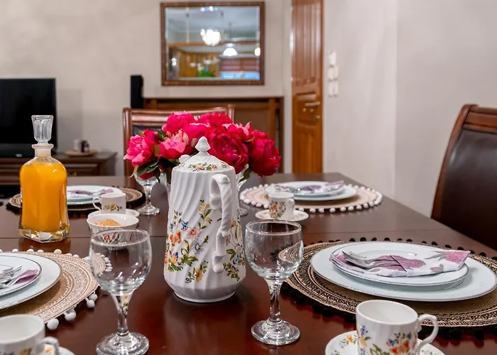 Laurel Heights Hriszí Aktí Haniá