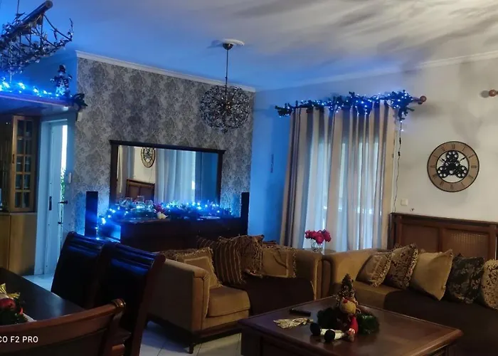 Laurel Heights Апартаменты